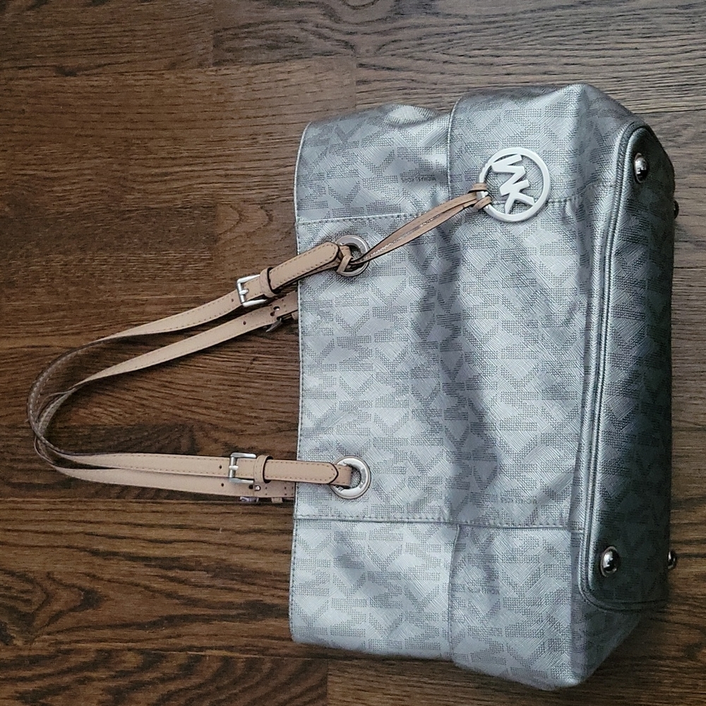 Michael kors silver tote bag